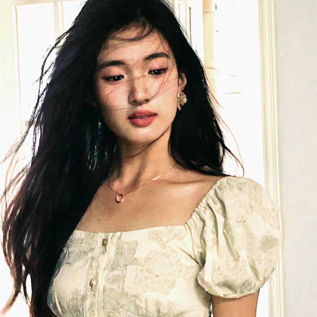 笨拙之极的前辈。